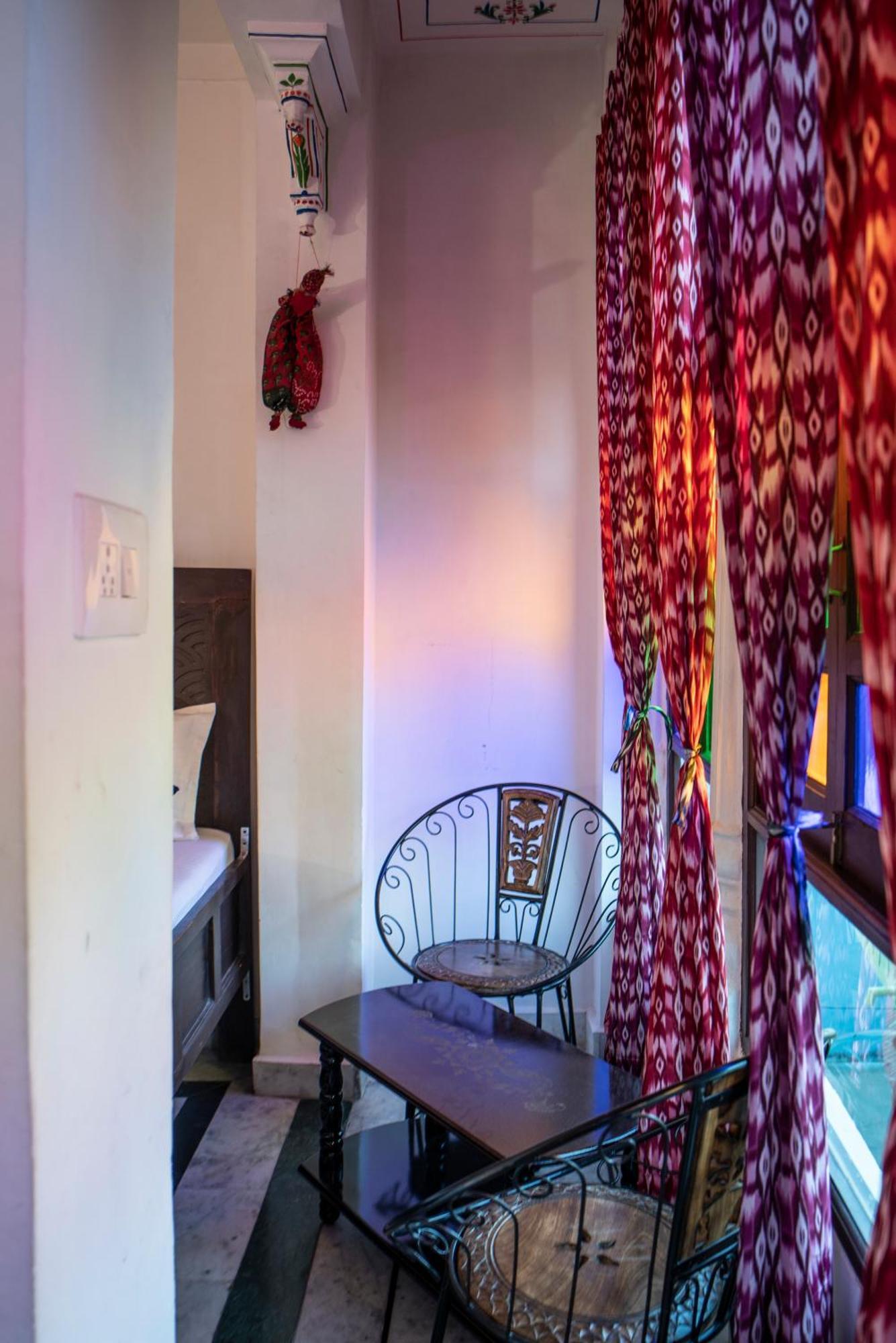 Soham Haveli Udaipur Hostel Exterior foto
